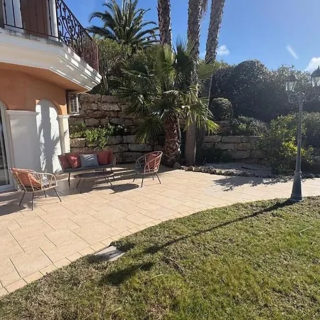 Rez De Jardin Dans Calme 100 M2 * Saint-Raphaël
